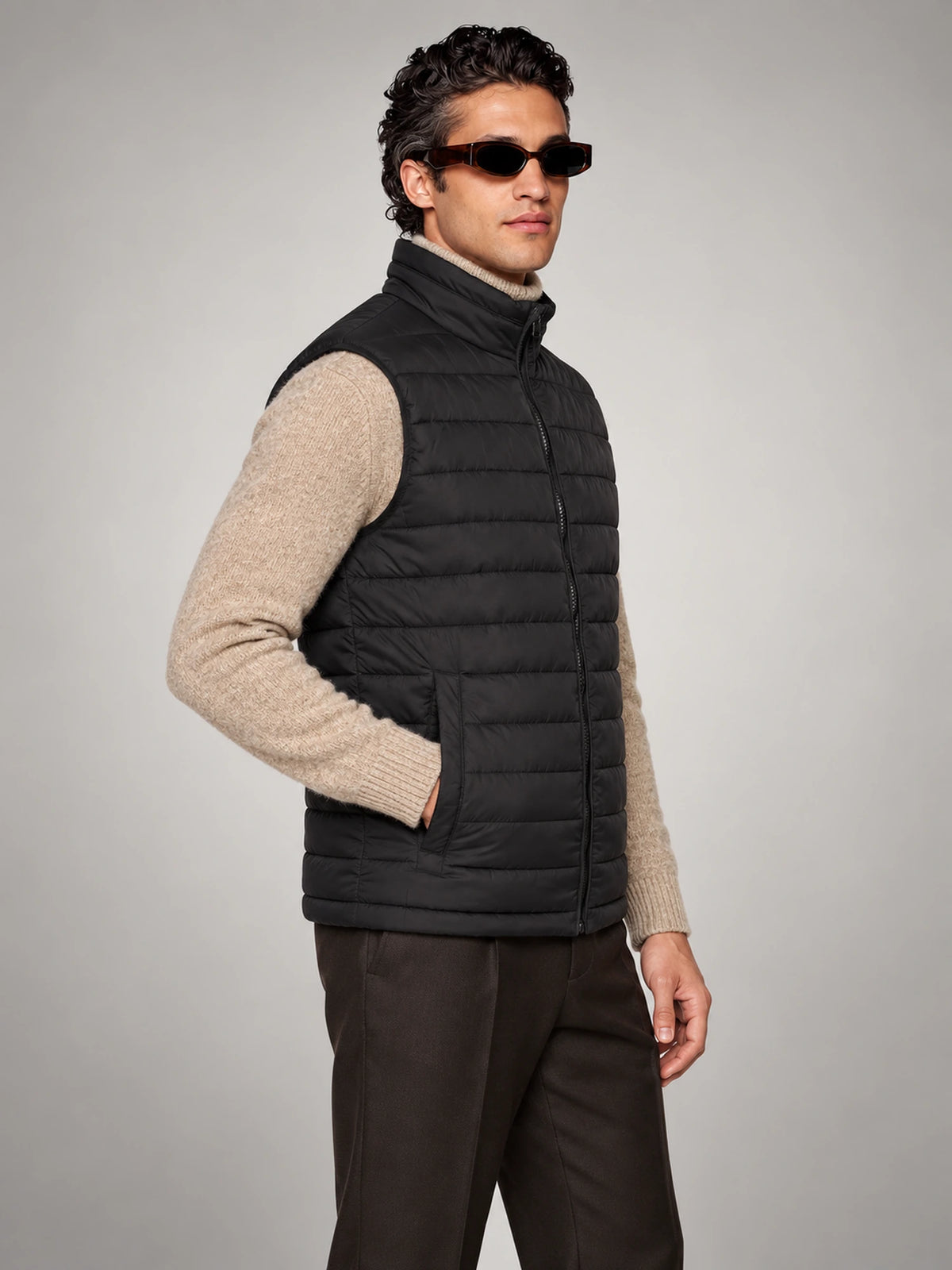 Men's Full-Zip Bodywarmer Gilet in Black — side view 2