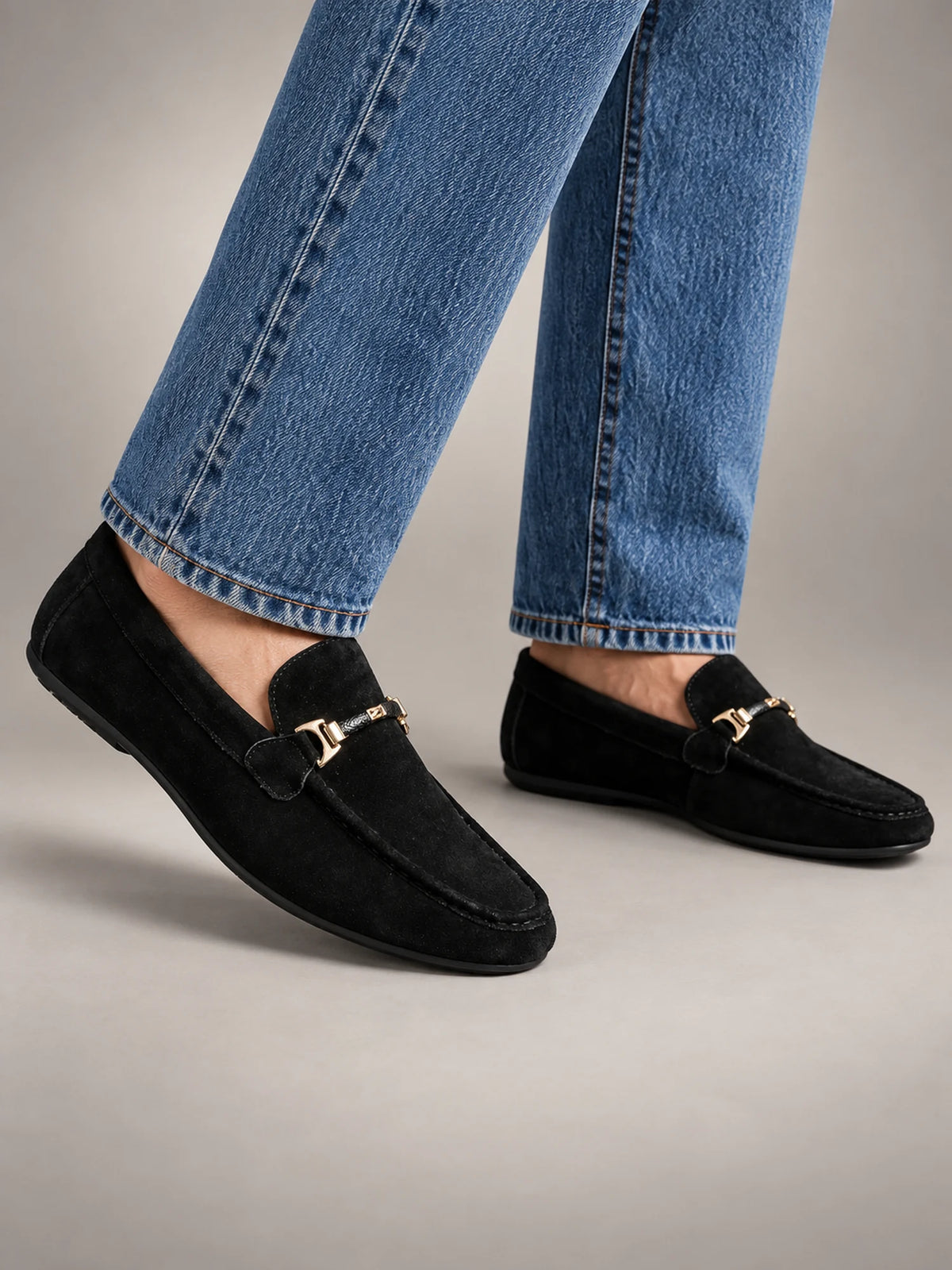 Volantero Men's Elegant Slip-On Loafers in Black, main view