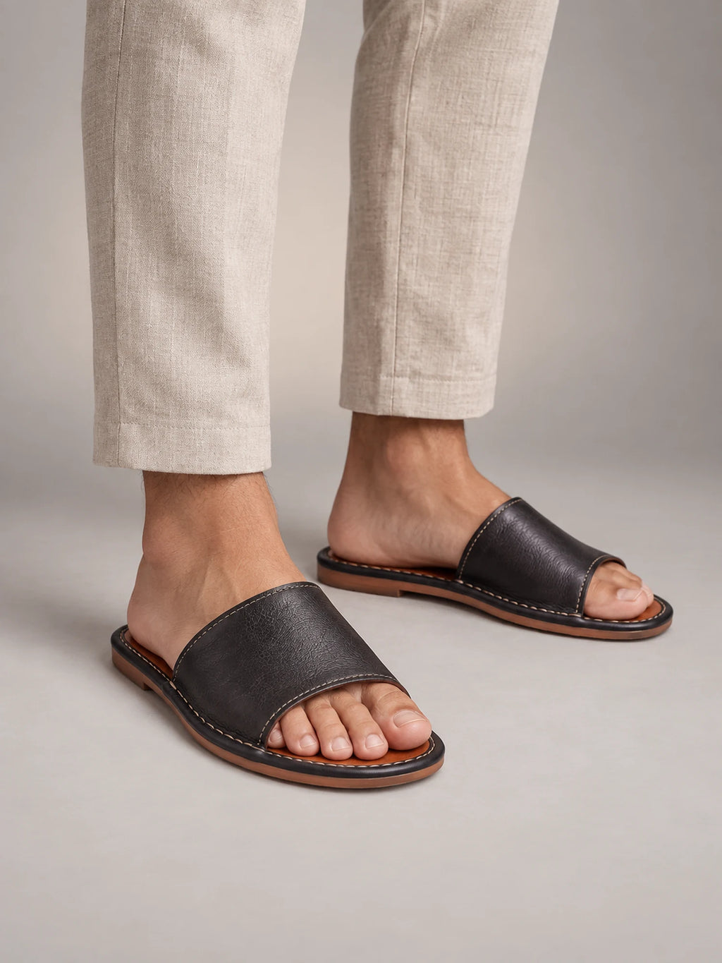 Volantero Men's Textured Leather Open-Toe Slide Sandals in Black, hover view