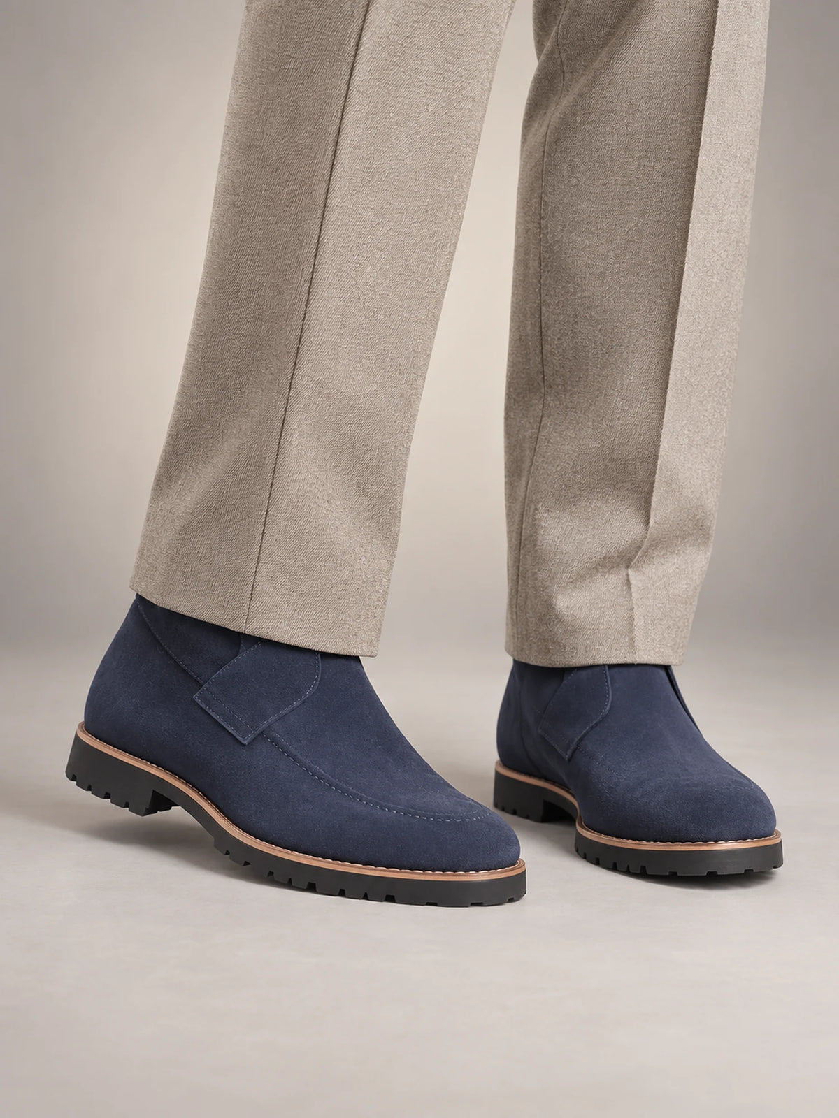 Volantero Men's Leather Ankle Boots in Blue, front view