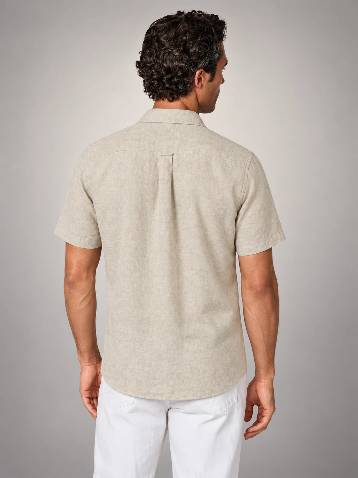 Volantero Men's Short-Sleeve Linen Shirt in Beige, back view