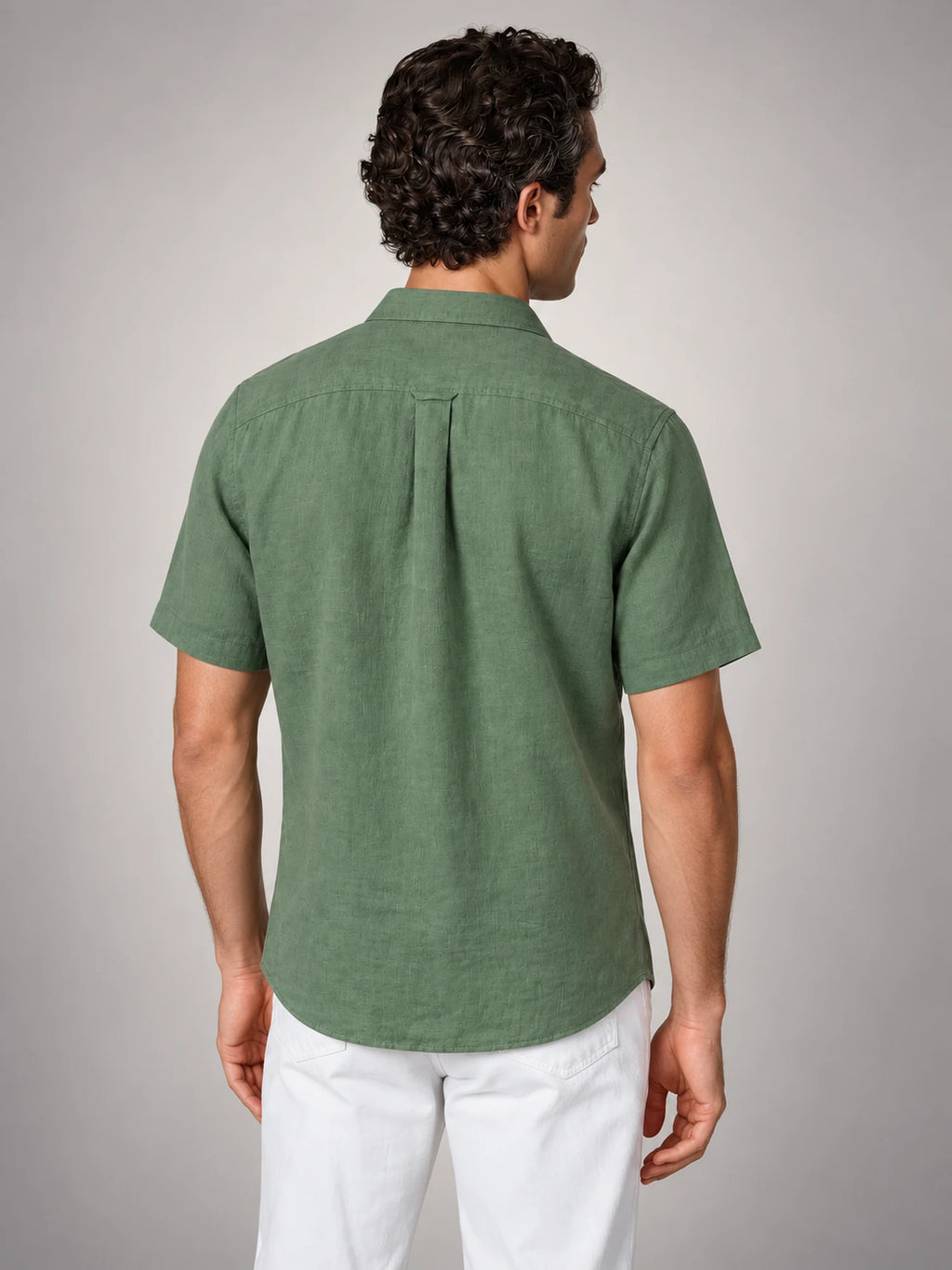 Volantero Men's Short-Sleeve Linen Shirt in Green, back view