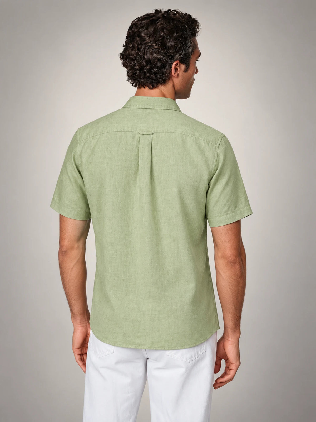 Volantero Men's Short-Sleeve Linen Shirt in Mint Green, back view