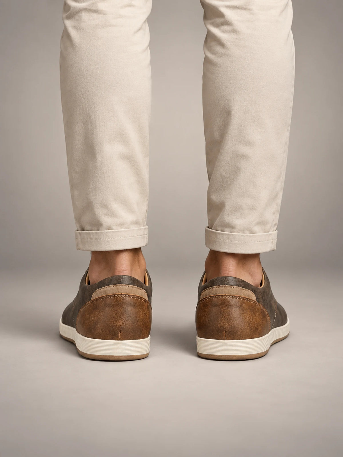 Volantero Men's Leather Dress Shoes in Brown, back view