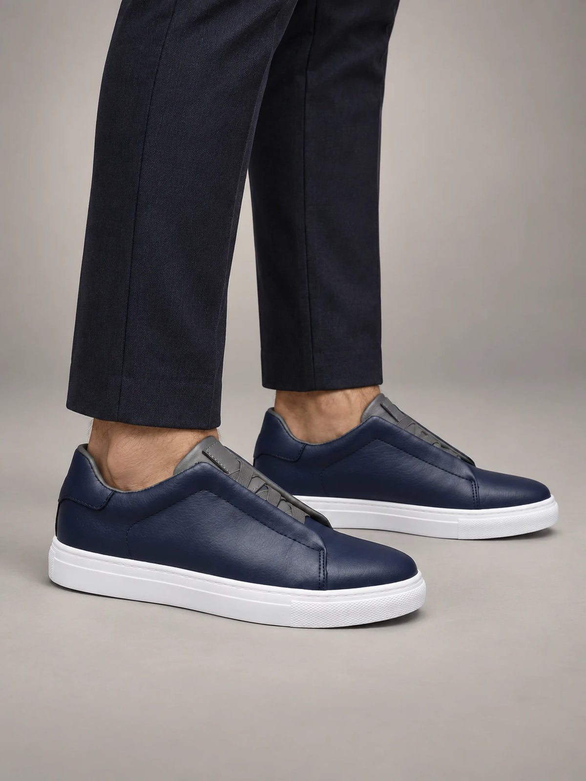 Volantero Men's Laceless Classic Sneakers in Navy, hover view