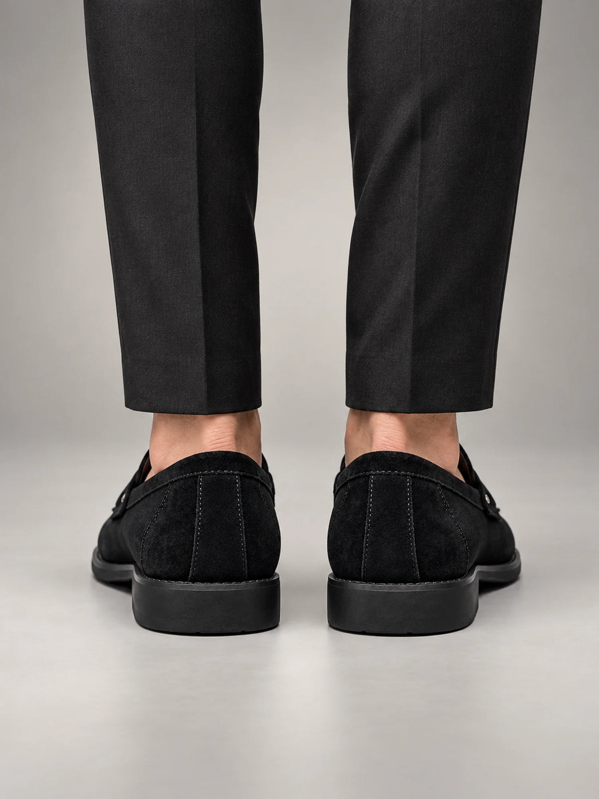 Volantero Men's Elegant Business Loafers in Black, back view