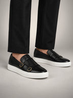 Volantero Men's Casual Leather Loafers in Black, front view