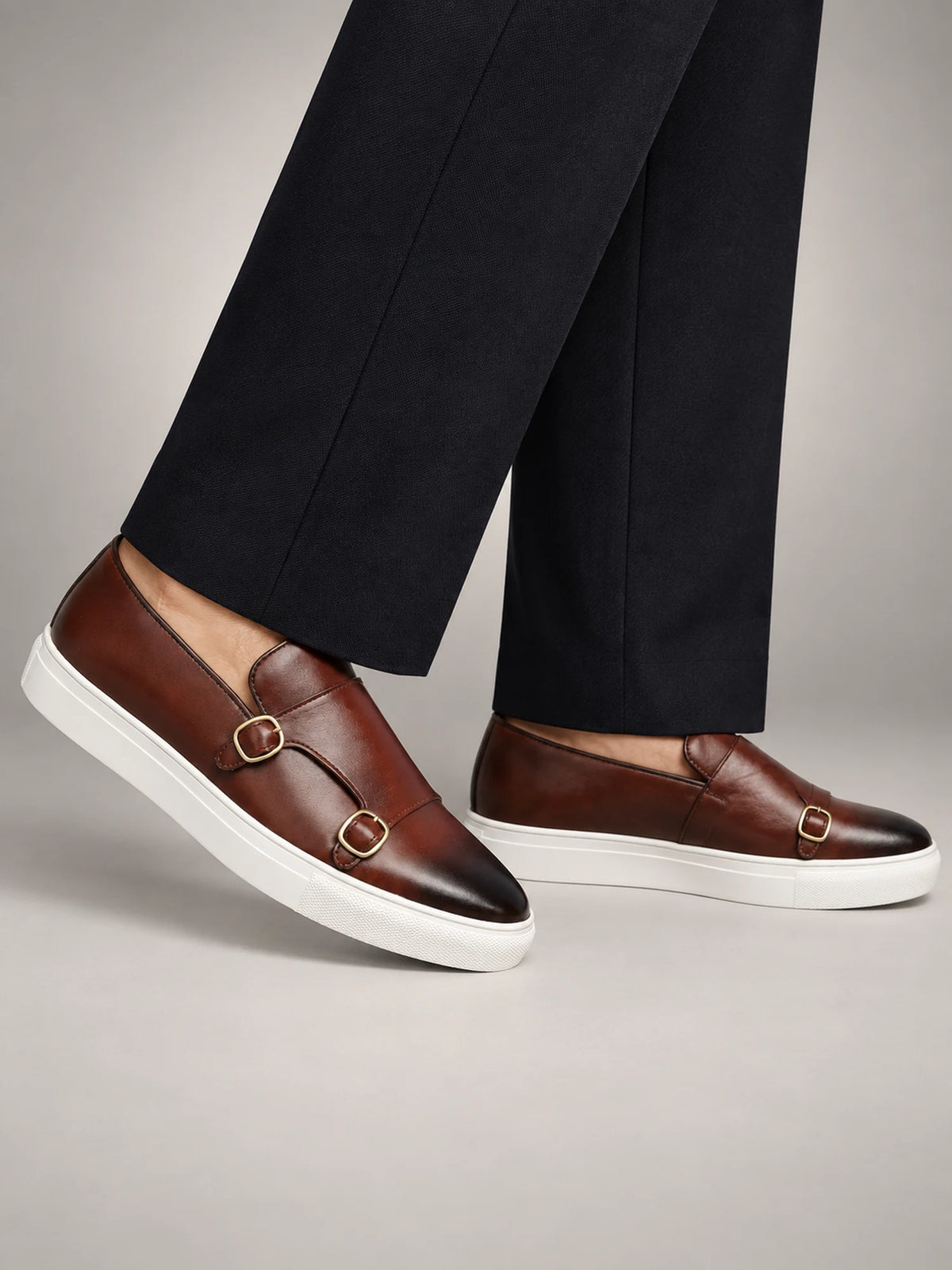 Volantero Men's Casual Leather Loafers in Brown, main view