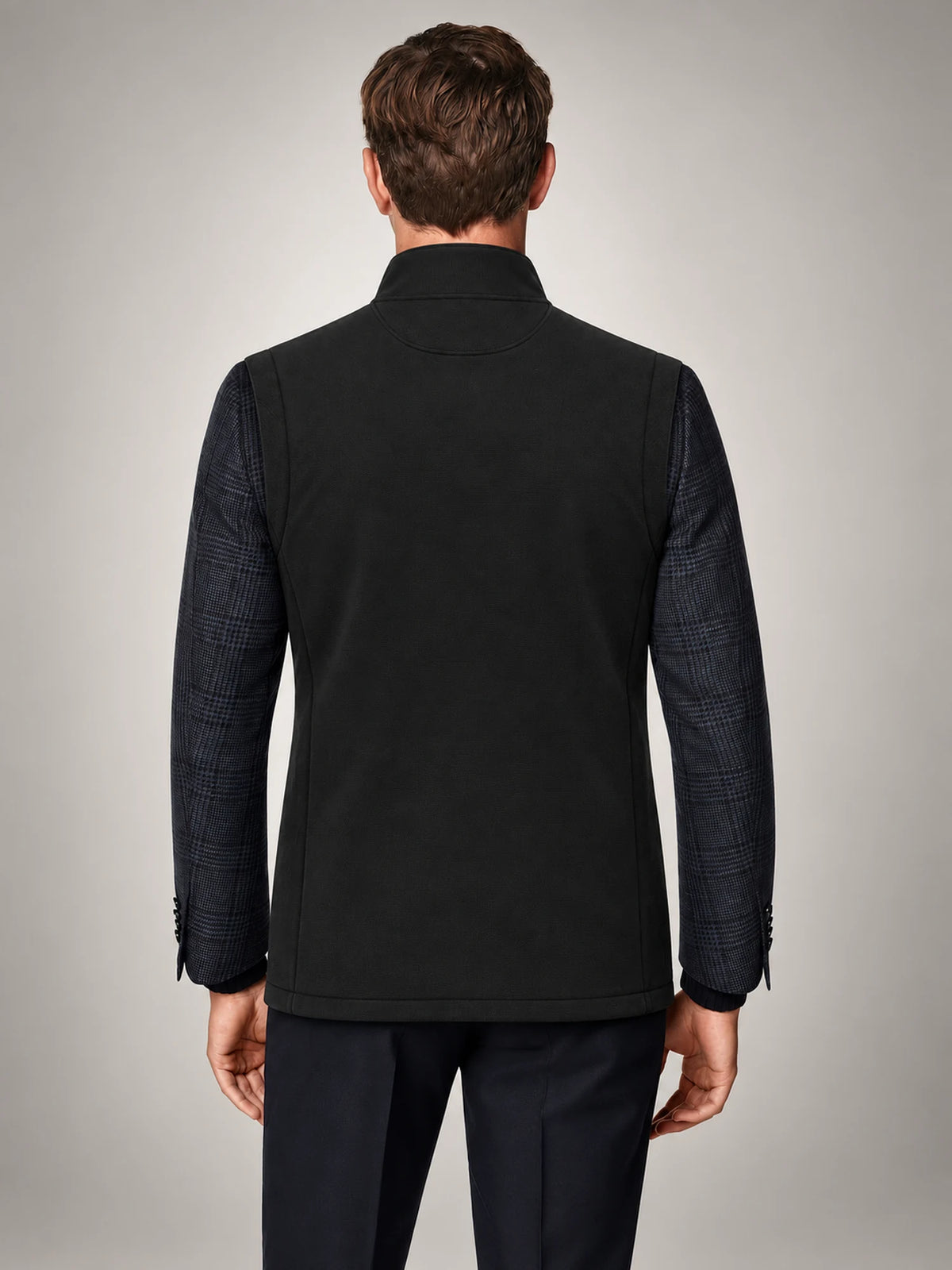 Volantero Men's Classic Lightweight Gilet in Black, back view