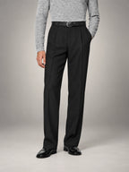 Volantero Men's Oversized Relaxed-Fit Trousers in Black, front view