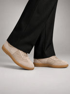 Volantero Men's Classic Low-Top Trainers in Beige, main view