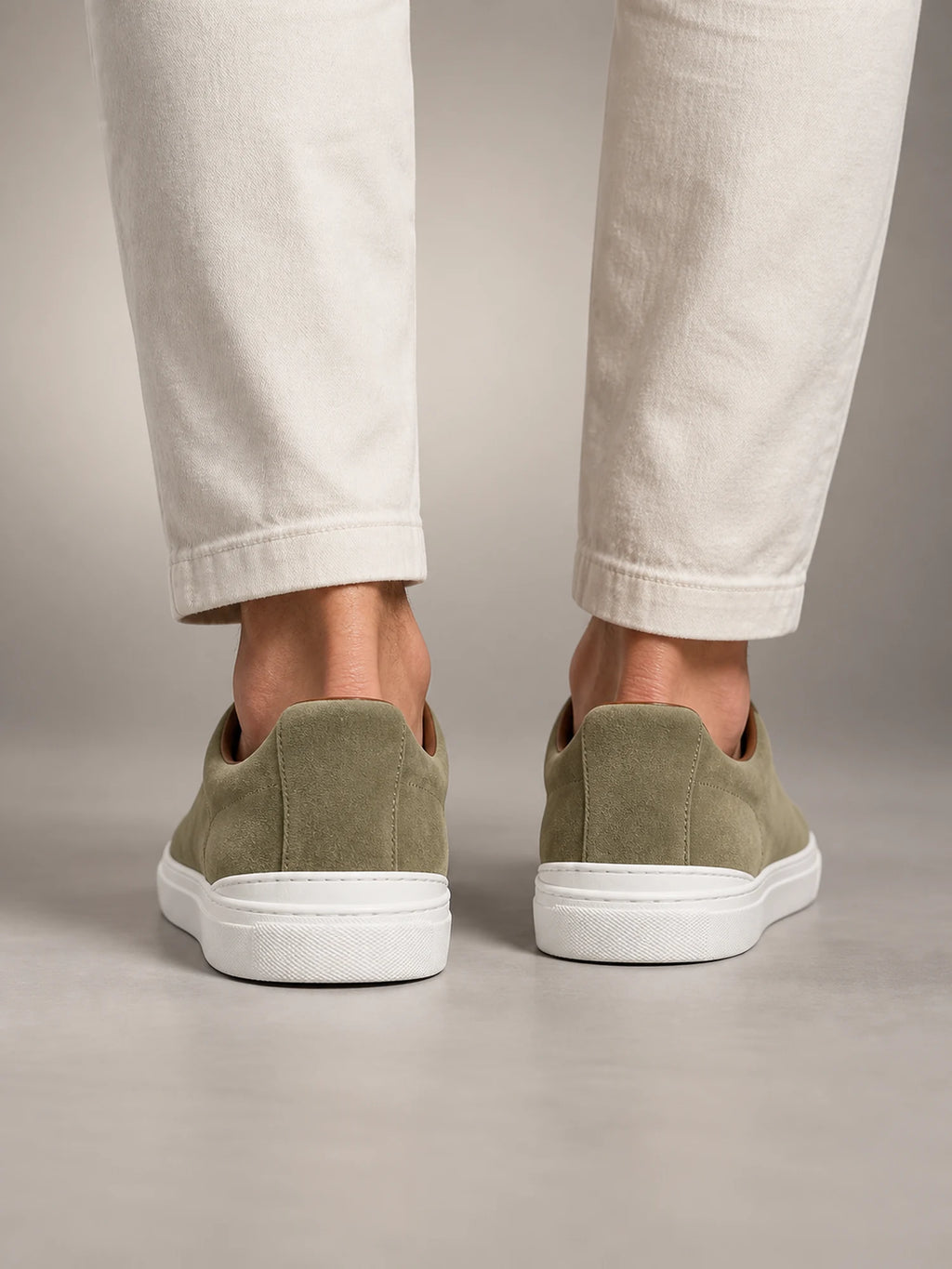 Volantero Men's Suede Sneakers in Green, back view