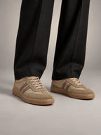 Volantero Men's Classic Retro Sneakers in Brown, front view